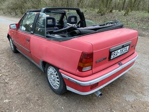 Opel Kadett Cabrio Bertone 2.0i 85kW - 4