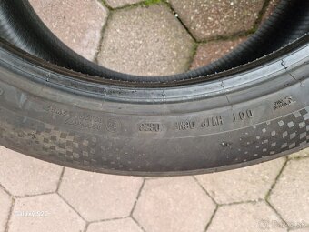 Letne pneumatiky 285/40R22 - 4