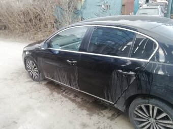 Rozpredám volkswagen passat b7 sedan 2,0 tdi 103 kw - 4