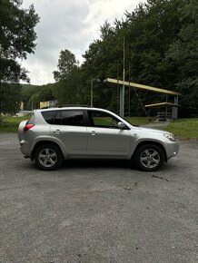 Toyota Rav4 - 4