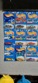 Hot wheels - 4