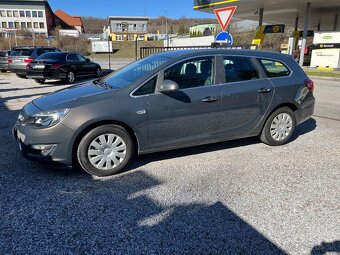 Opel Astra Sport Tourer 1.4 LPG - 4