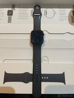 Apple watch series 5 - 4