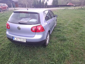 Predám Volkswagen Golf 5 1,4b rok 2007 - 4