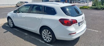 Opel Astra Sport Tourer ST 1.7 CDTI ECOTEC - 4