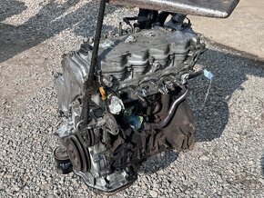 Motor a převodovka Nissan X-trail T30 2.2 100kw - 4