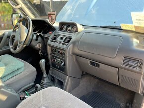 Mitsubishi PAJERO 2.5 rv. 2004 - 4