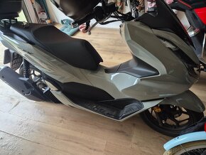 Honda pcx 125 2023 - 4