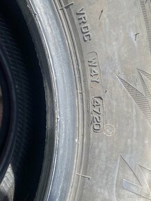 Bridgestone 235/60 R18 107H Blizzak LM005 - 4