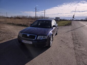 Škoda superb 2.5 diesel 114kw - 4