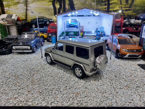 model auta Mercedes Benz G class 55 AMG Otto mobile 1:18 - 4