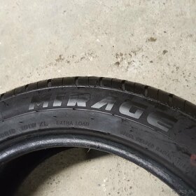 Letné pneu 235/50r18 - 4