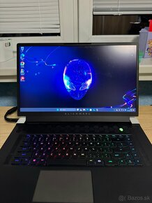 Alienware 17 X17 R1  - 4