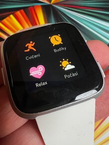 Inteligentné hodinky Fitbit Versa /SUPER CENA/ - 4