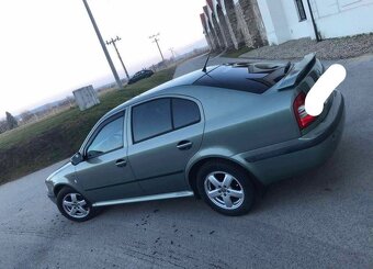 Škoda Octavia 1.6 benzín - 4