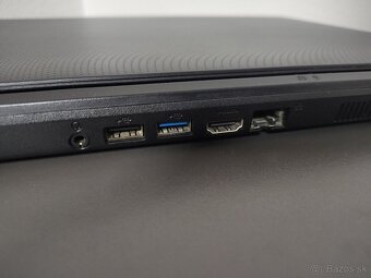 Acer Aspire A15 - 4