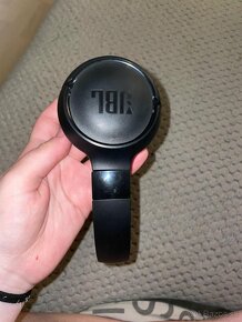 JBL TUNE 520BT - 4