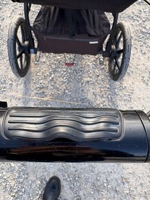 Thule Urban Glide 2 s prislusenstvom - 4