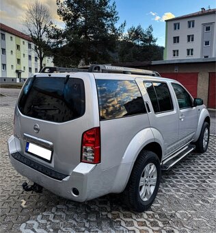 Nissan Pathfinder 2.5dci 128kw 7 miest, ťažné zariadenie - 4