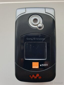 Predám Sony Ericson W300i... - 4