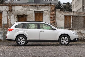 Subaru Outback 2.0 D Comfort - 4