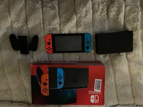 Nintendo Switch - 4