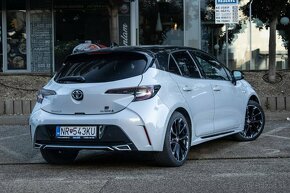 Toyota Corolla TS 2.0 Hybrid Dynamic Force e-CVT GR Sport - 4