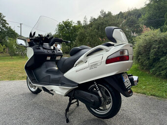 Suzuki Burgman 650 Executive - 4