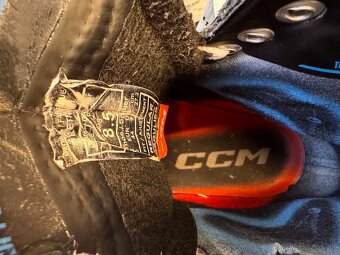 BRUSLE CCM JETSPEED FT6 VEL. 44/9D - 4