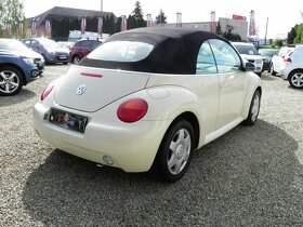 Volkswagen Beetle Cabrio - 4