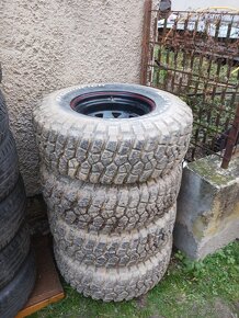 31x10.5 r15 - 4