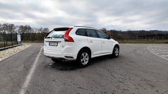 Volvo XC60 D4 Kinetic Geartronic AWD - 4