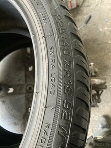 Celoročné  pneu 2ks 225/40R18 viem aj prezuť - 4