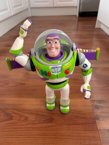 Toy story 4- Buzz lightyear - svieti, rozpráva, hýbe sa - 4