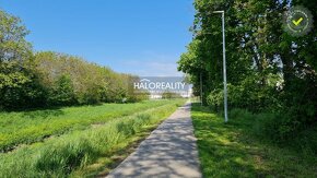 HALO reality - Predaj, pozemok pre rodinný dom   734 m2 Trna - 4