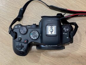 Canon EOS R6 - 4