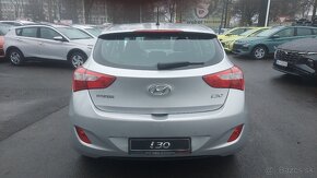 Hyundai i30 1.4 CRDi DOHC 16V Comfort - 4