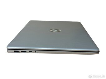 HP Laptop 17-cn2004nc - nový I5 , iris, 17,3 palca - 4