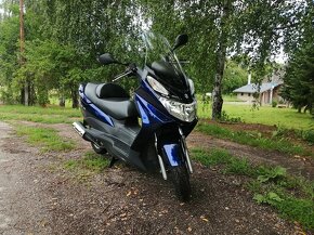 Suzuki Burgman 125 - 4