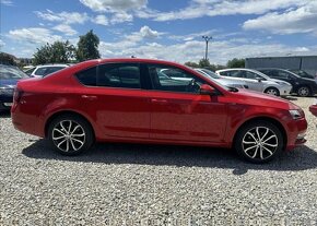 Škoda Octavia 1,5 TSI 110kW SPORTLINE, TAŽNÉ benzín manuál - 4