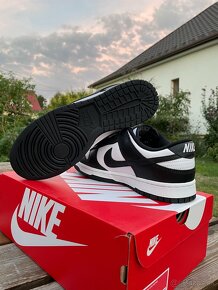 Nike Dunk Low Panda - 4