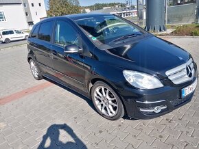 Mercedes-Benz B 200 CDI - 4