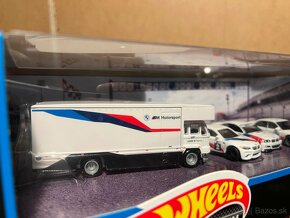 Hot Wheels BMW M Team Diorama - 4