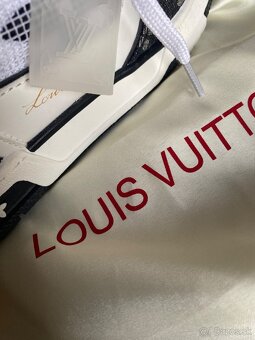 Louis Vuitton - 4