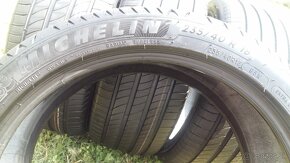 235/40/R18--95W--NOVE PNEU.-Dot 0324 - 4