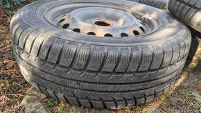 Plechove disky so zimnymi pneu 4 ks 195/65R15 - 4