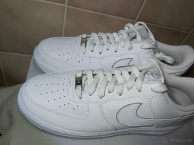 Pánské tenisky Nike Air Force 1 '07, velikost 45,5 - 4