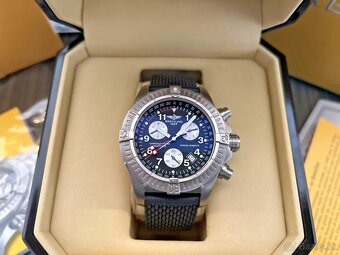 Hodinky Breitling Avenger M1 Titan 44mm - 4