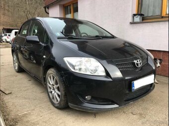 Rozpredám na náhradné diely Toyota Auris - 4