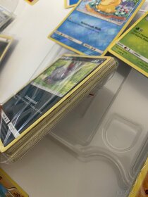 Pokemon Mega kufrík staré karty (V4) - 4